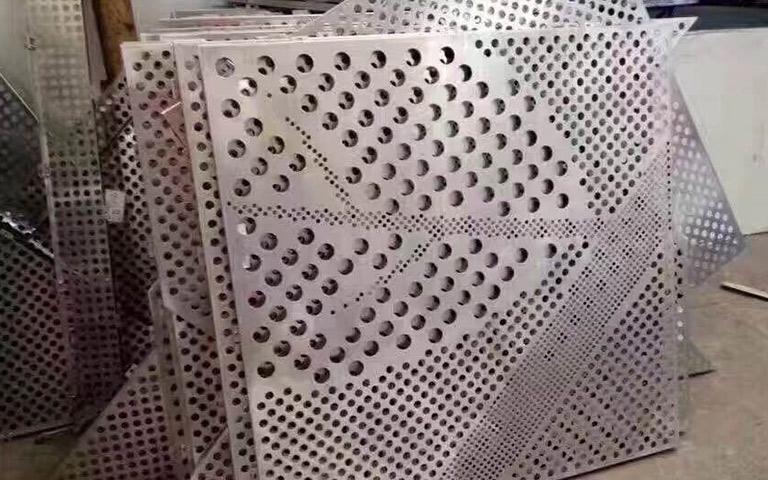 沖孔鋁單板1